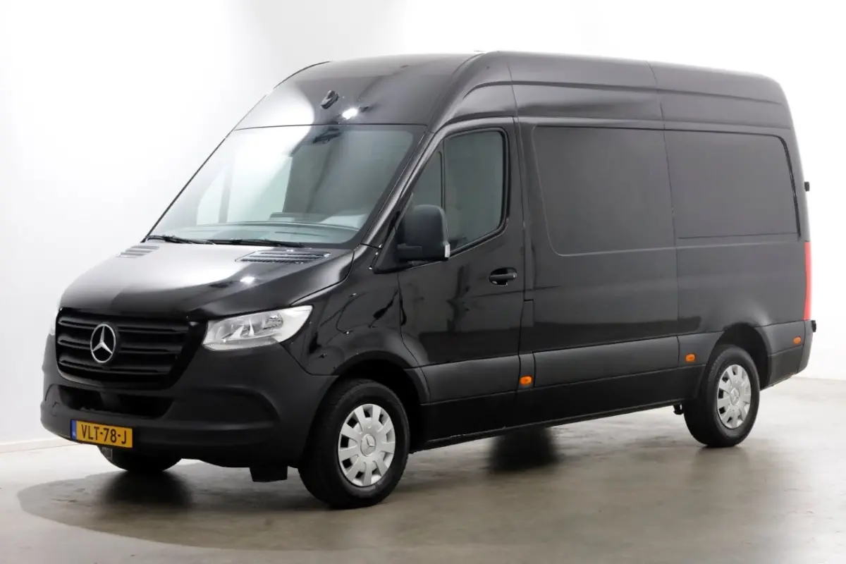 314 CDI 143pk RWD L2H2 Navi/Camera/Trekhaak 3500kg 02-2020