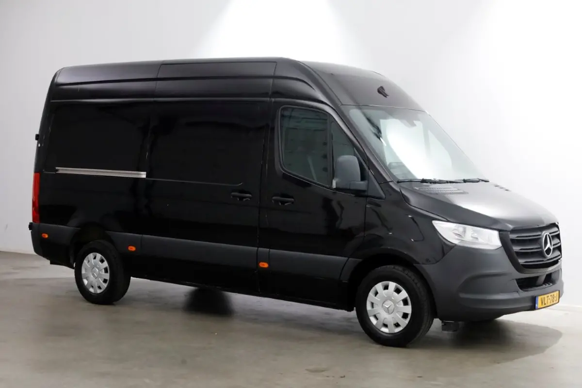 314 CDI 143pk RWD L2H2 Navi/Camera/Trekhaak 3500kg 02-2020