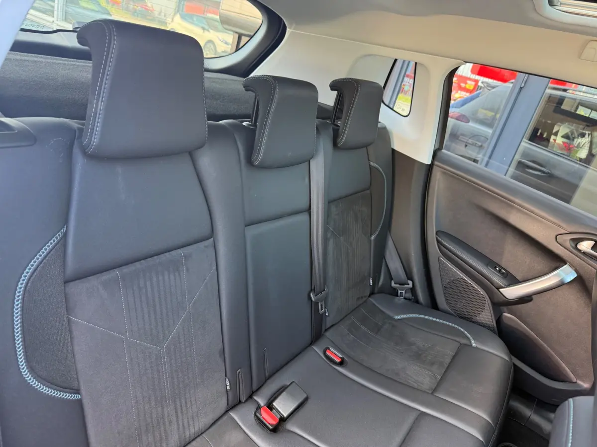 1.2 PureTech Crossway I Pano I Camera I Cruise I Airco
