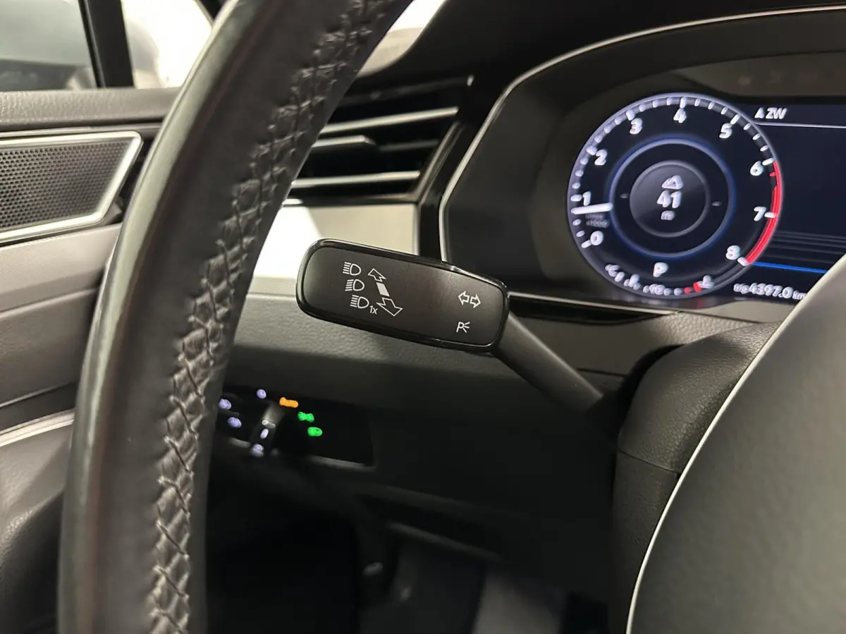 1.5 TSI Highline NAVI CARPLAY CRUISE LM ECC.