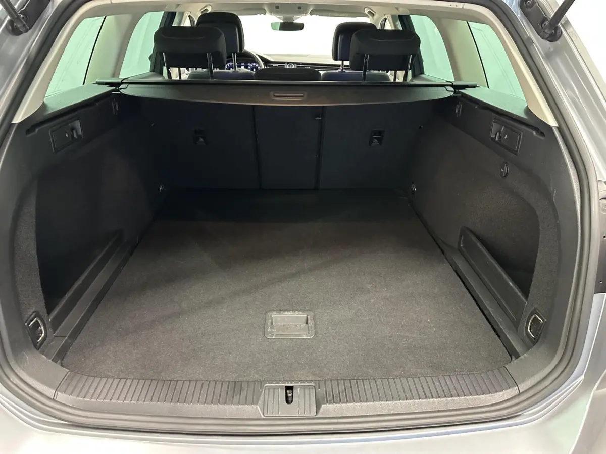 1.5 TSI Highline NAVI CARPLAY CRUISE LM ECC.