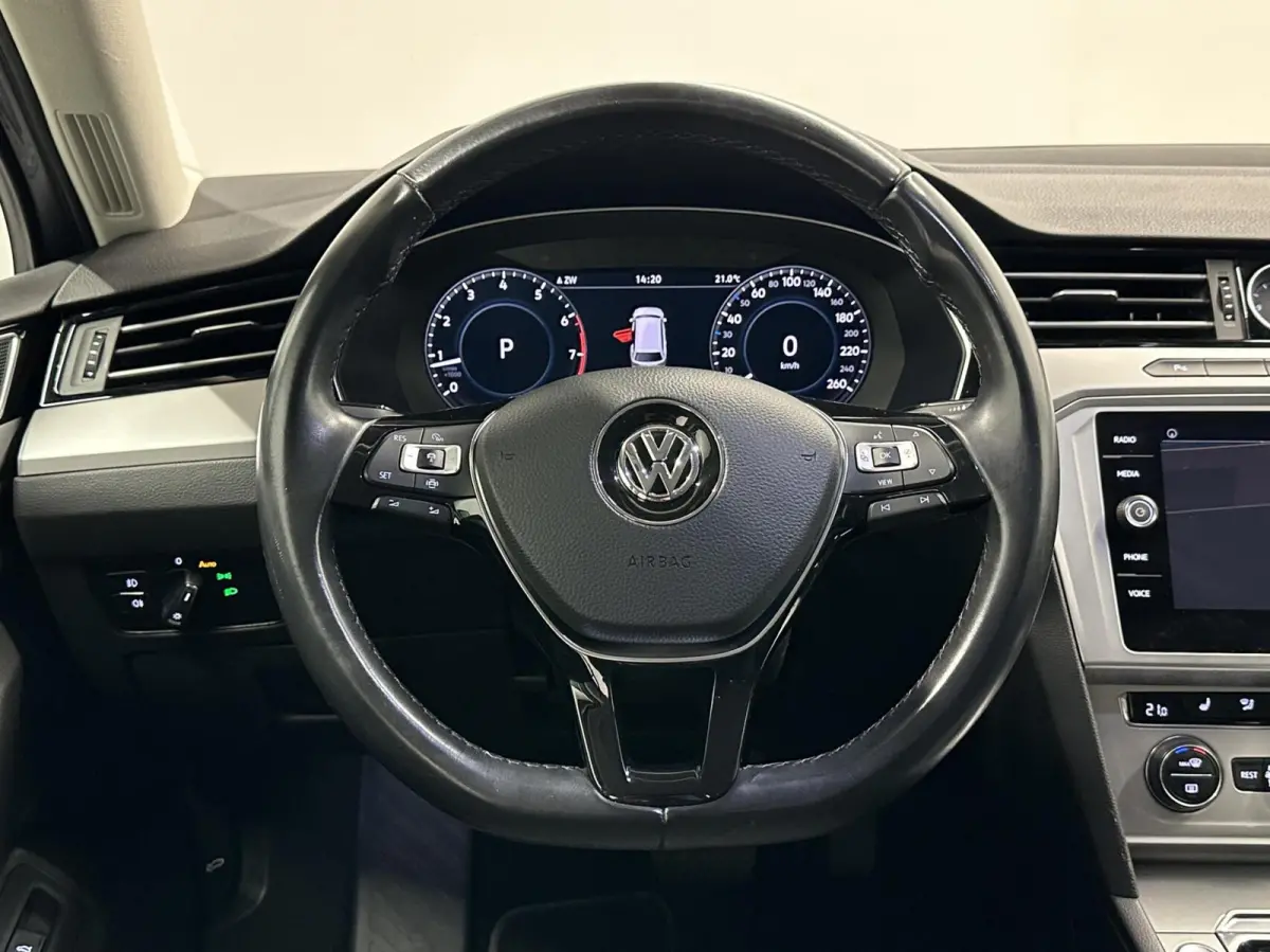 1.5 TSI Highline NAVI CARPLAY CRUISE LM ECC.