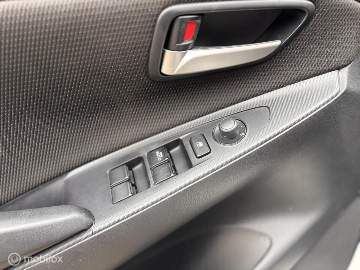 1.5 Skyactiv-G AUTOMAAT Navi Stoelverw. RIJKLAAR