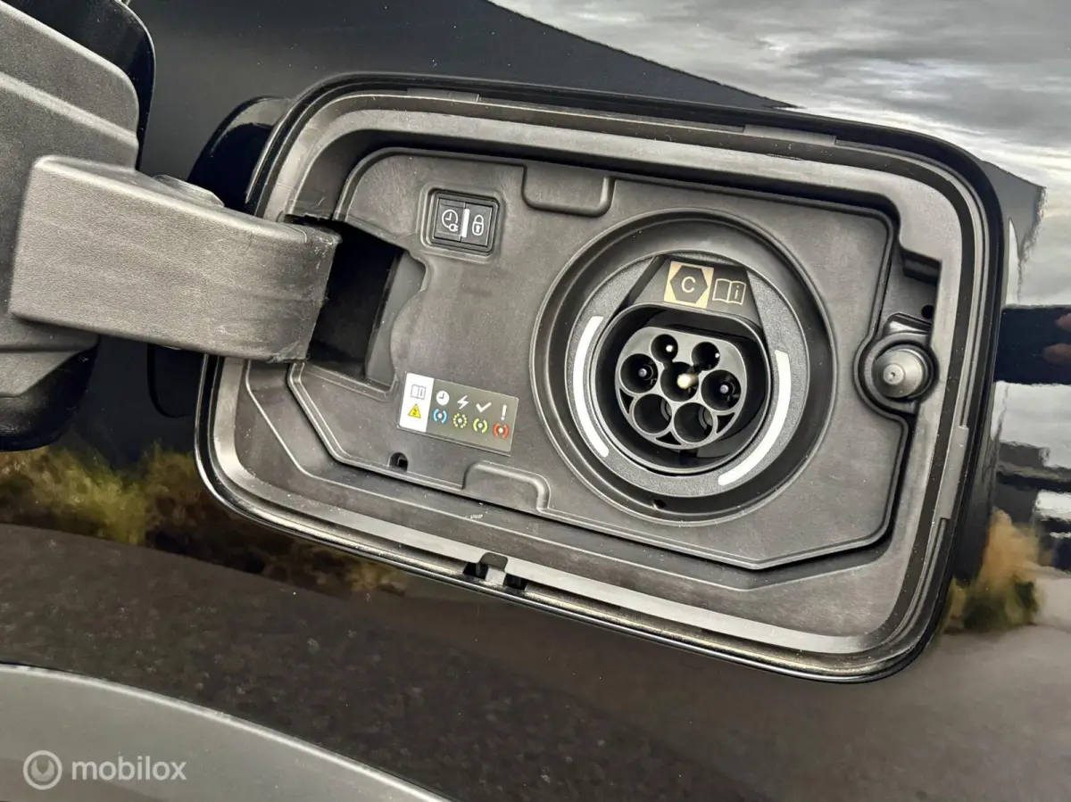 1.6 Plug-in Hybrid 225pk Max