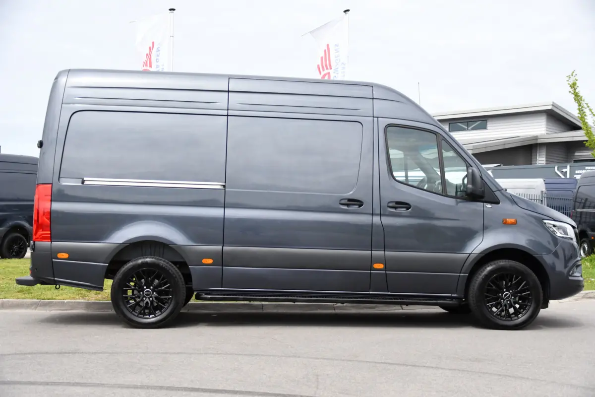 317 1.9 CDI L2H2 Pro AMG Edition Facelift, Camera, Cruise, Carplay, Stoelverwarming, LED, 170pk, Geveerde stoel, Mbux, Automaat,