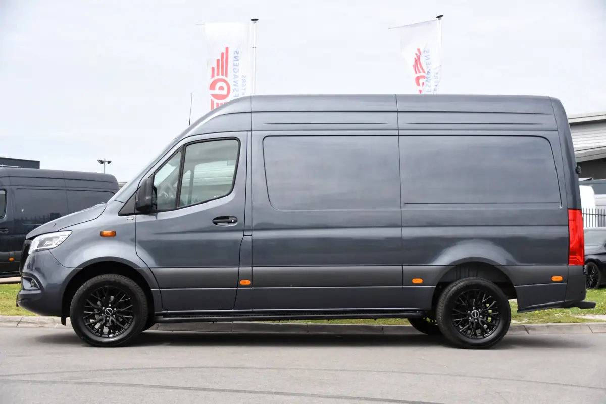 317 1.9 CDI L2H2 Pro AMG Edition Facelift, Camera, Cruise, Carplay, Stoelverwarming, LED, 170pk, Geveerde stoel, Mbux, Automaat,