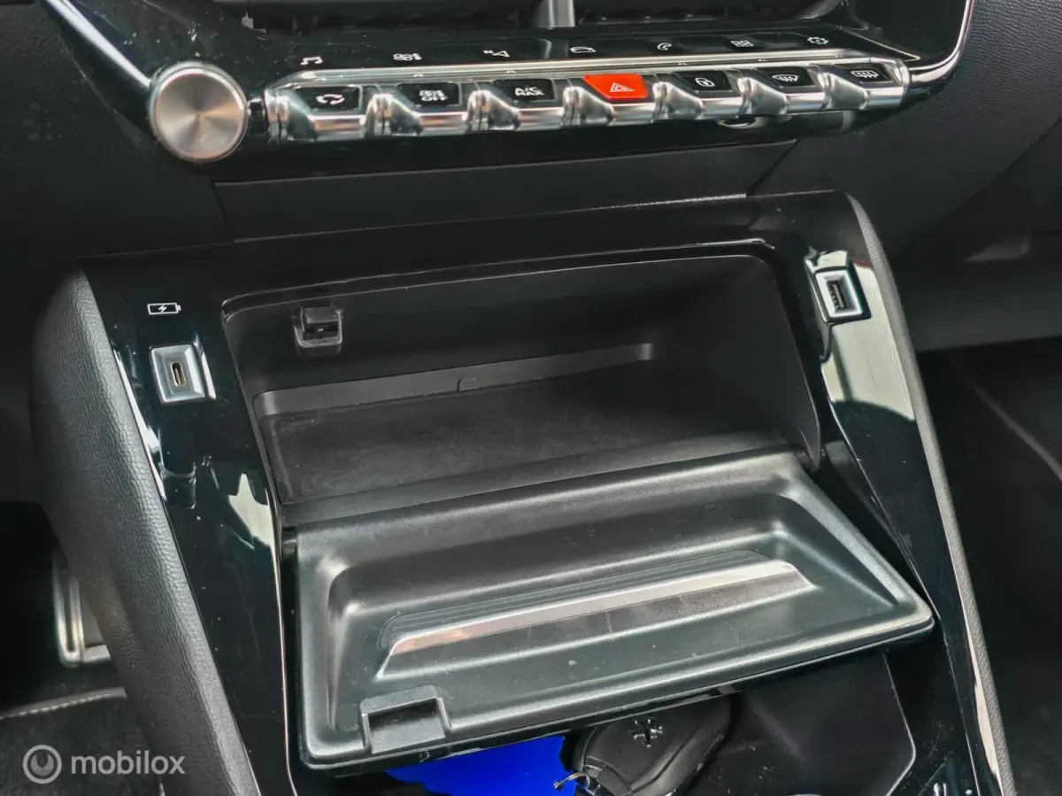 1.2 PureTech GT-Line Carplay Camera 3D scherm