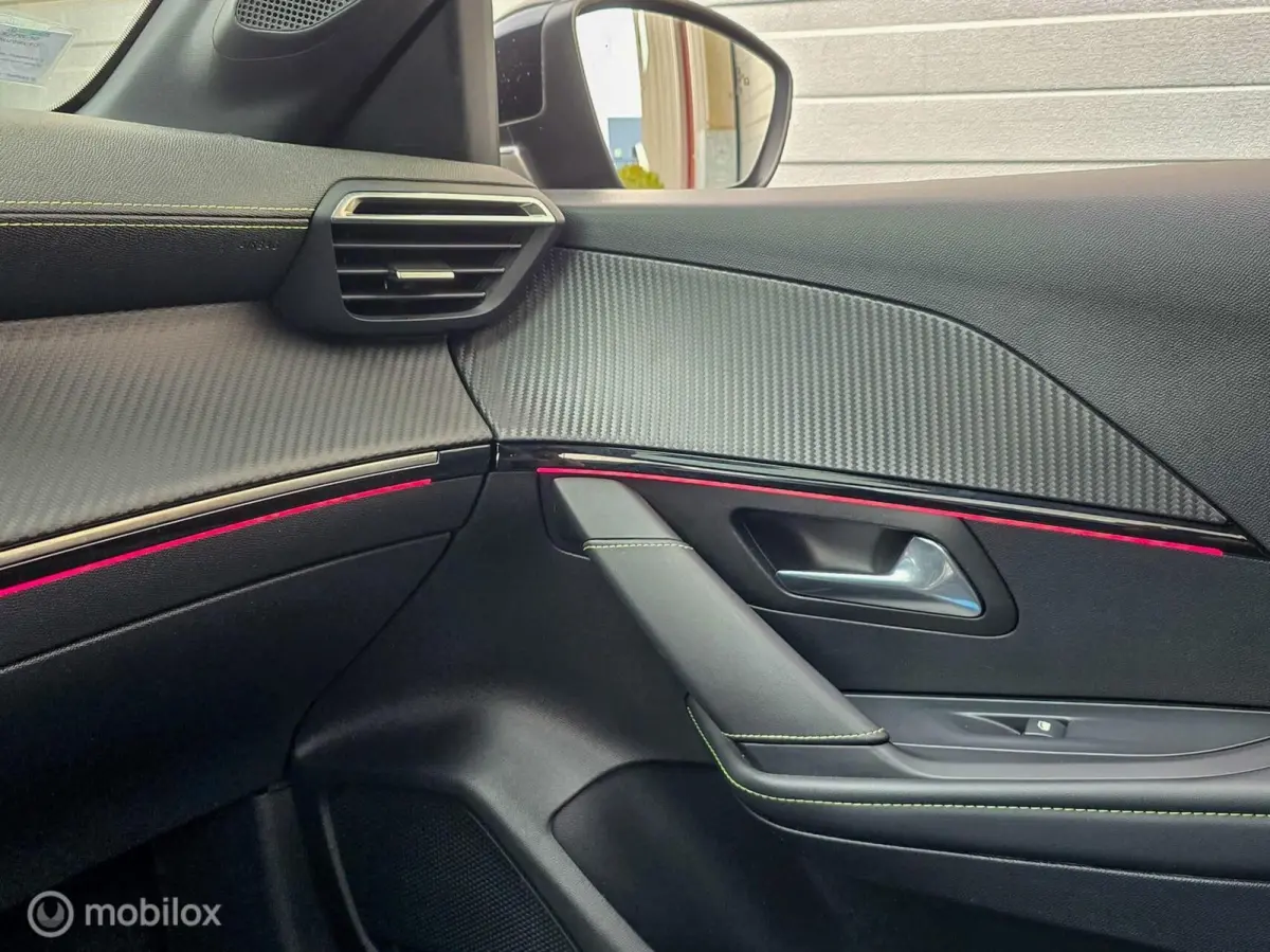 1.2 PureTech GT-Line Carplay Camera 3D scherm