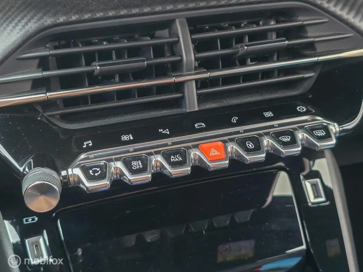 1.2 PureTech GT-Line Carplay Camera 3D scherm