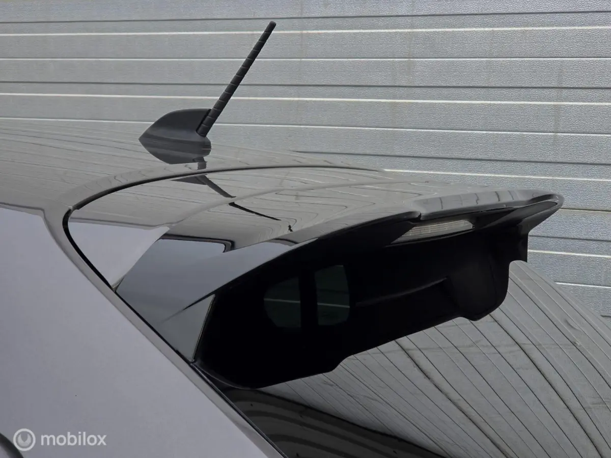 1.2 PureTech GT-Line Carplay Camera 3D scherm