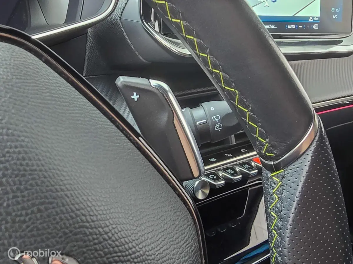 1.2 PureTech GT-Line Carplay Camera 3D scherm