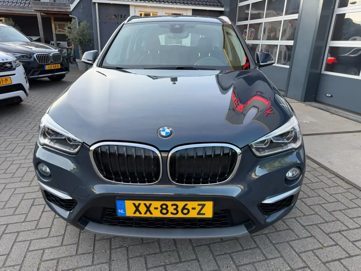 SDrive18i Executive Edition / ACC / Head-Up / Led / Trekhaak / Rijklaar !.