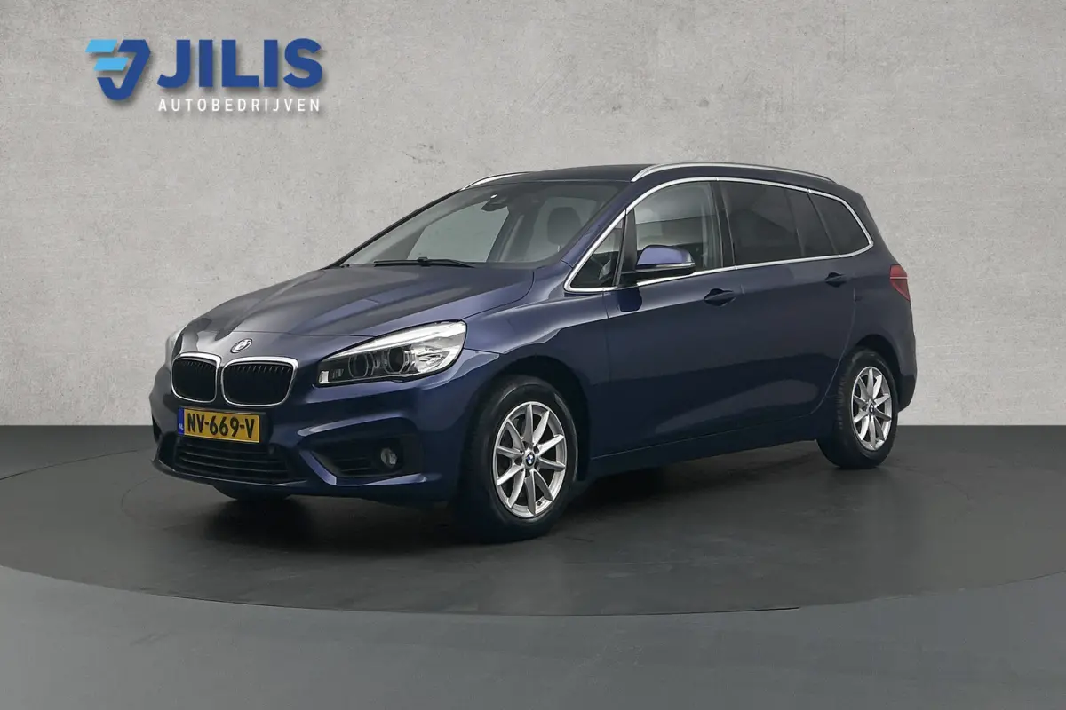 218i | 7-persoons | Trekhaak | LED koplampen | Navigatie | Cruise control