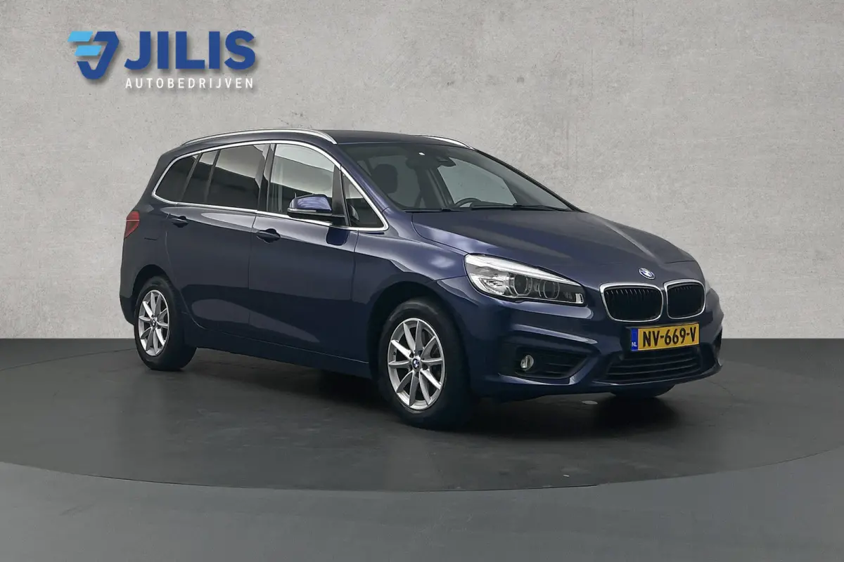 218i | 7-persoons | Trekhaak | LED koplampen | Navigatie | Cruise control
