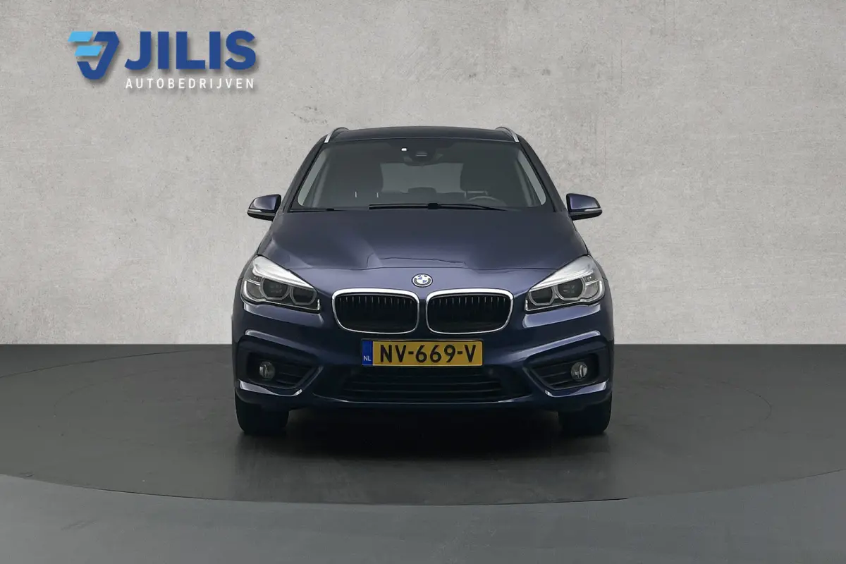 218i | 7-persoons | Trekhaak | LED koplampen | Navigatie | Cruise control