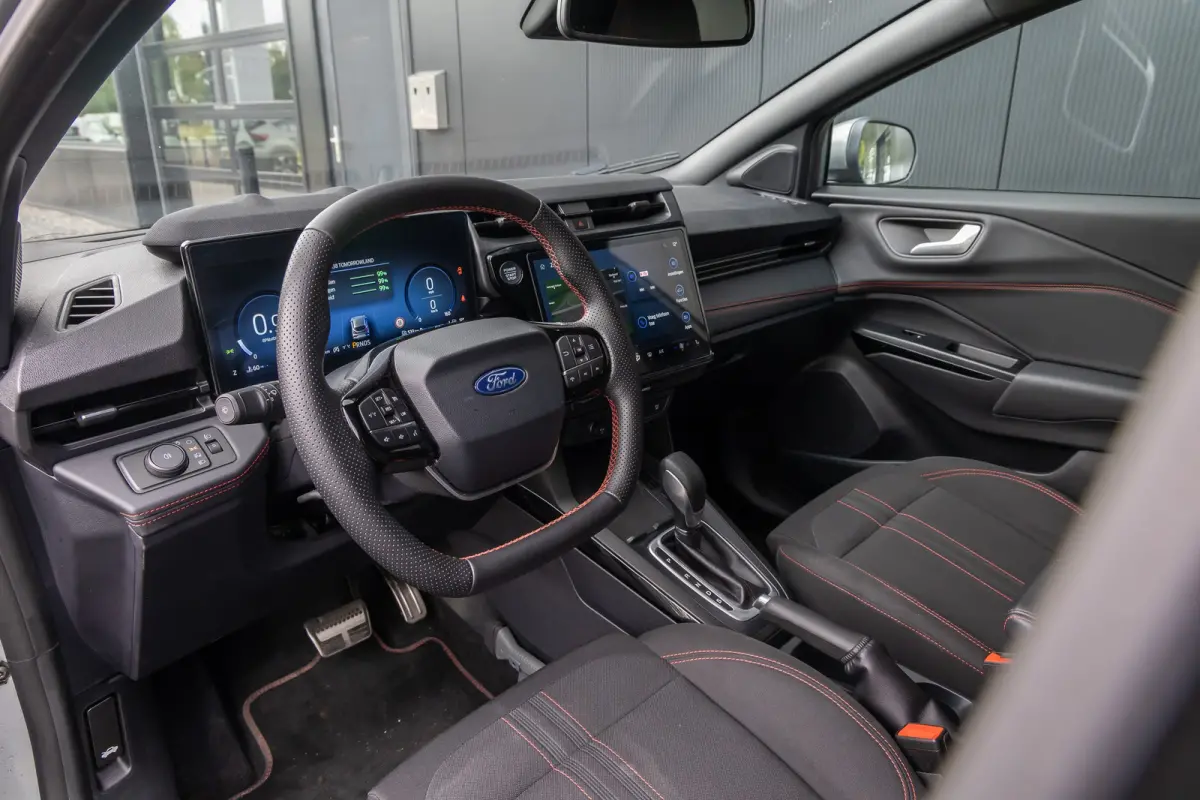 1.0 EcoBoost ST-Line | Automaat | Camera | Navigatie | Full LED | Winter Pack