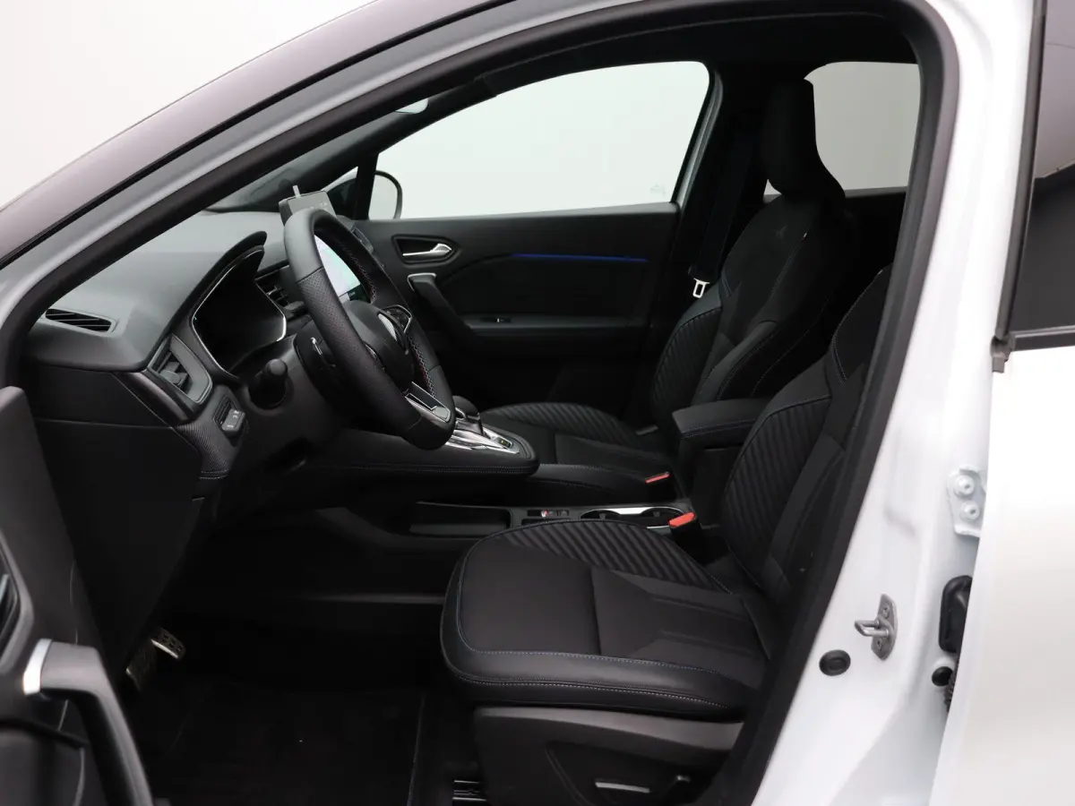 mild hybrid 160pk esprit Alpine | Stoel- en stuurverwarming | Voorruitverwarming | 360 graden camera |