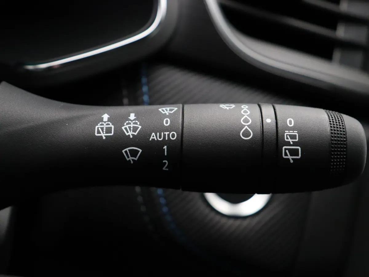 mild hybrid 160pk esprit Alpine | Stoel- en stuurverwarming | Voorruitverwarming | 360 graden camera |