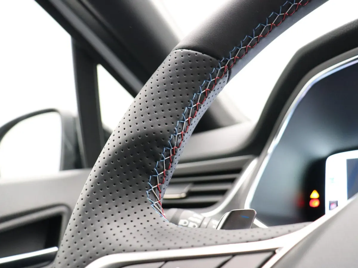 mild hybrid 160pk esprit Alpine | Stoel- en stuurverwarming | Voorruitverwarming | 360 graden camera |