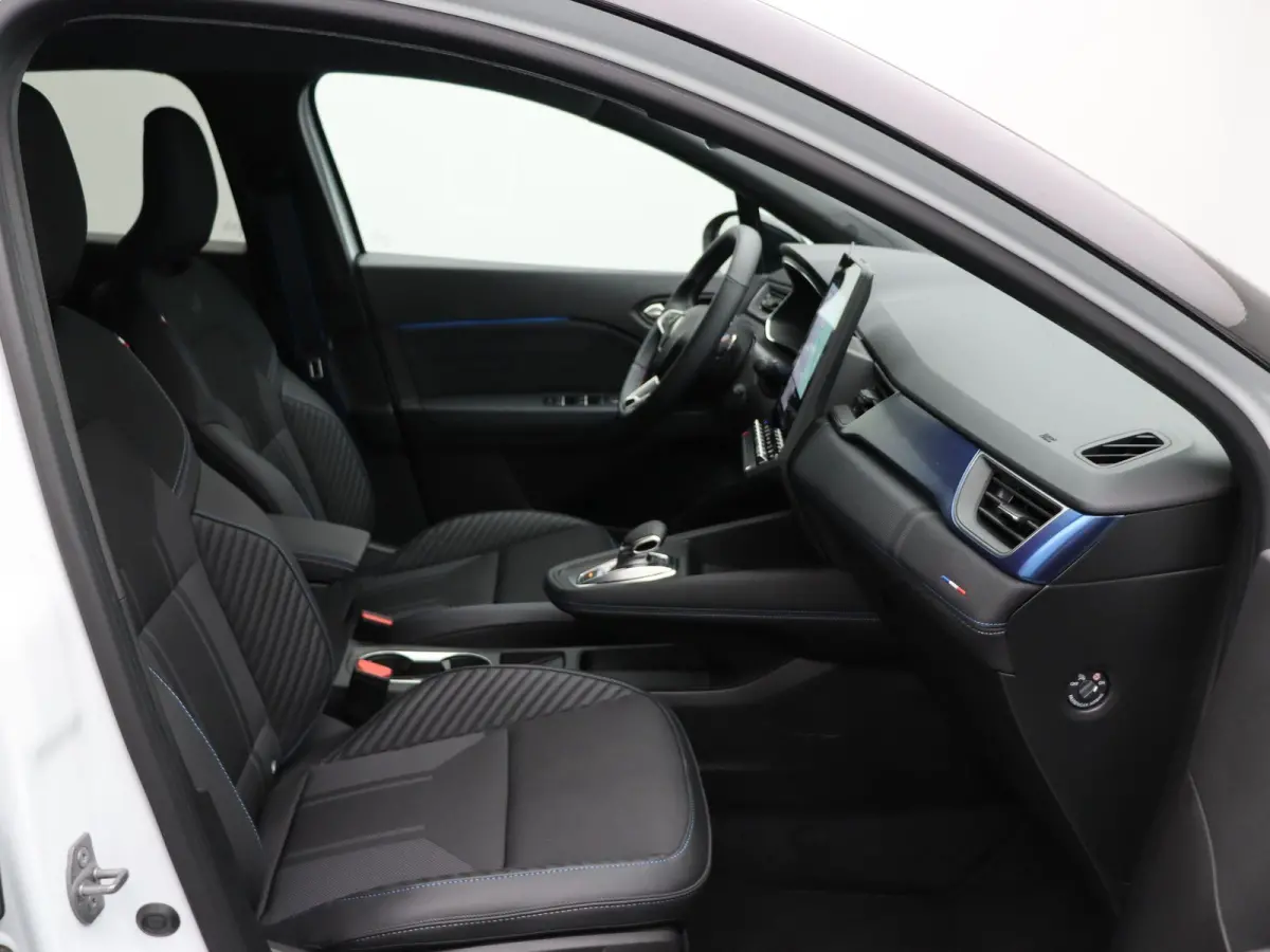 mild hybrid 160pk esprit Alpine | Stoel- en stuurverwarming | Voorruitverwarming | 360 graden camera |