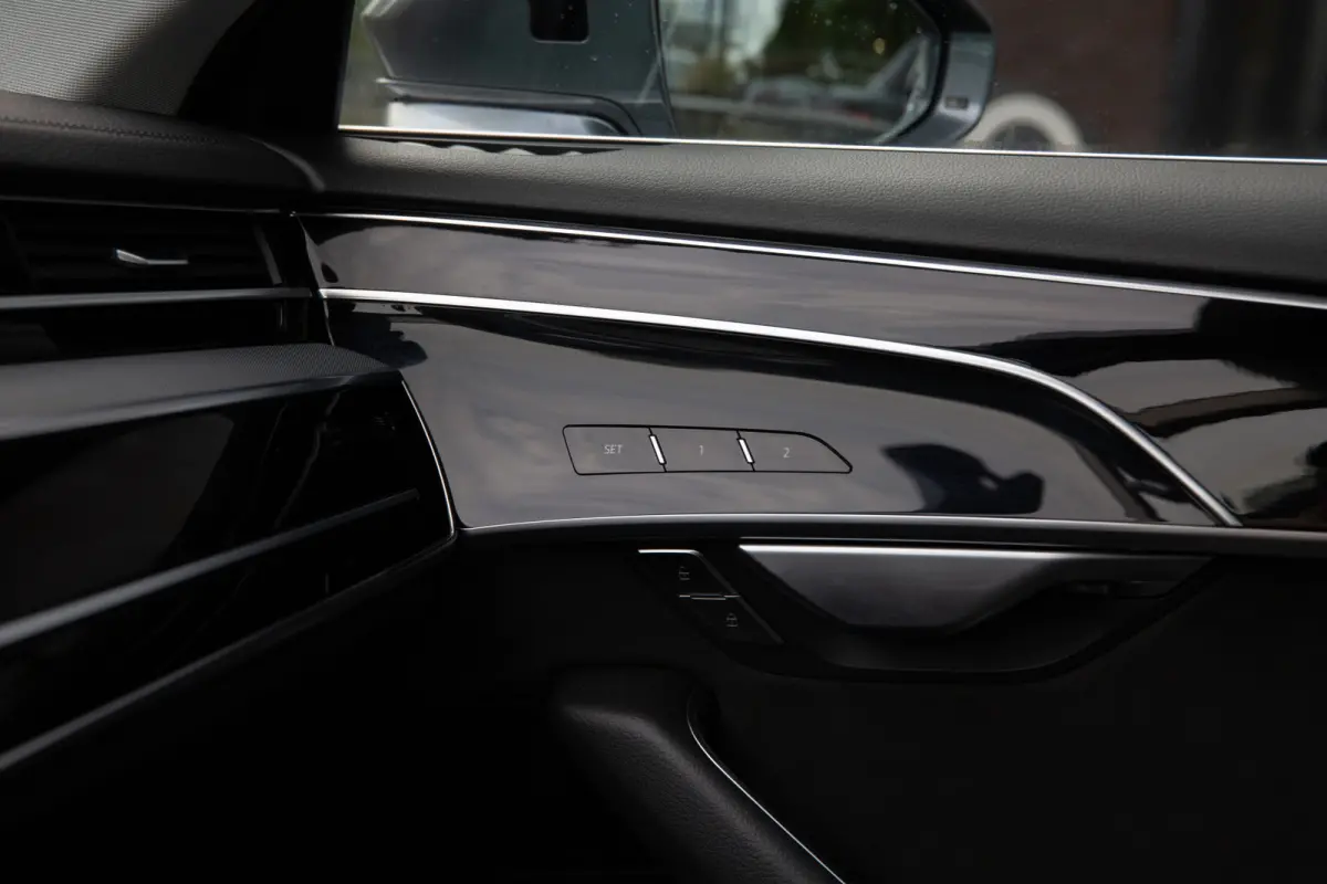 60 TFSI e quattro Lang Pro Line Plus , SoH 94%, Panoramadak, Head-up display, 3D-camera, Laser