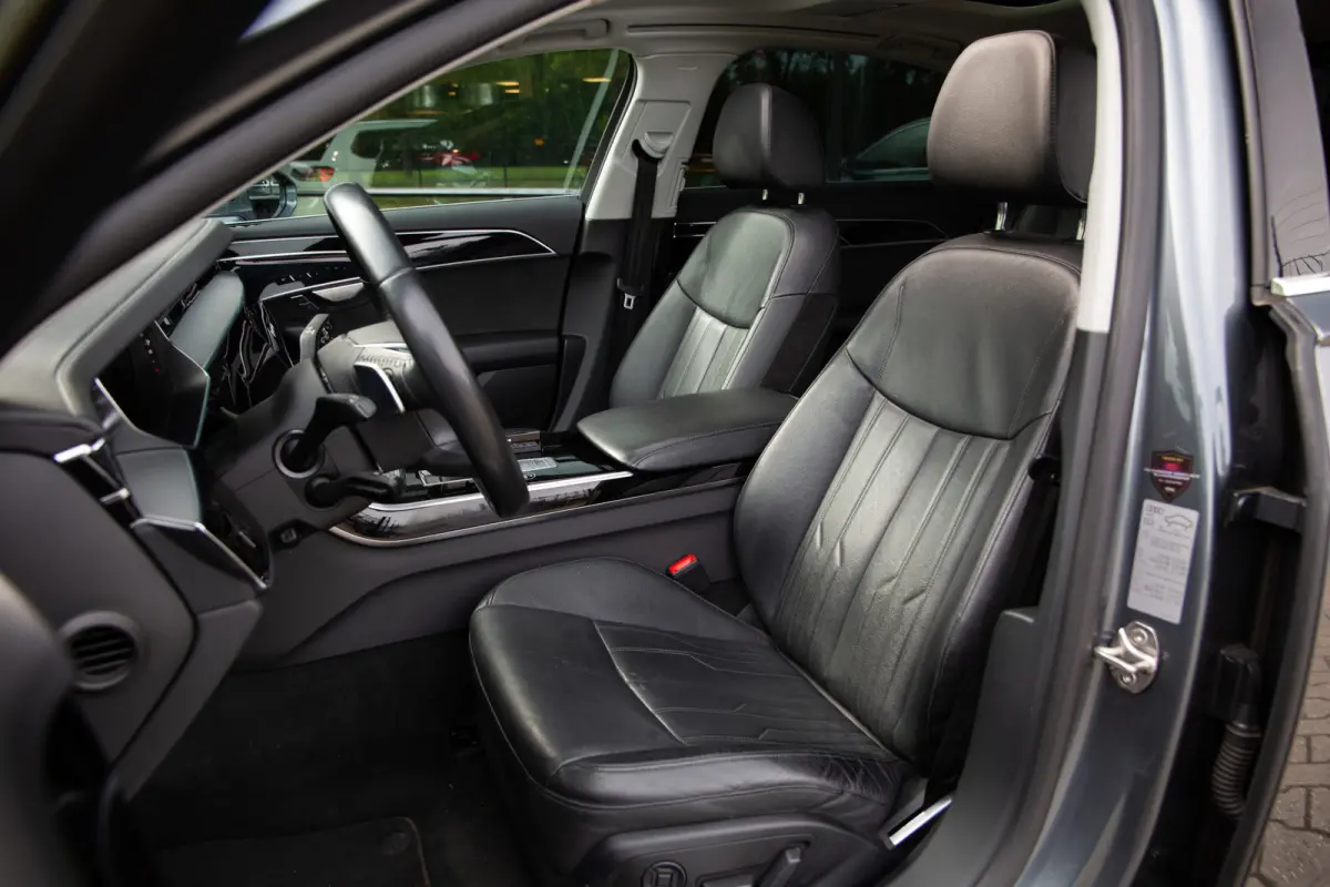 60 TFSI e quattro Lang Pro Line Plus , SoH 94%, Panoramadak, Head-up display, 3D-camera, Laser