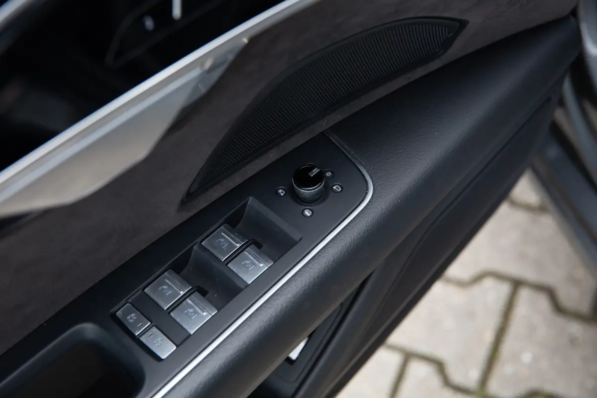 60 TFSI e quattro Lang Pro Line Plus , SoH 94%, Panoramadak, Head-up display, 3D-camera, Laser