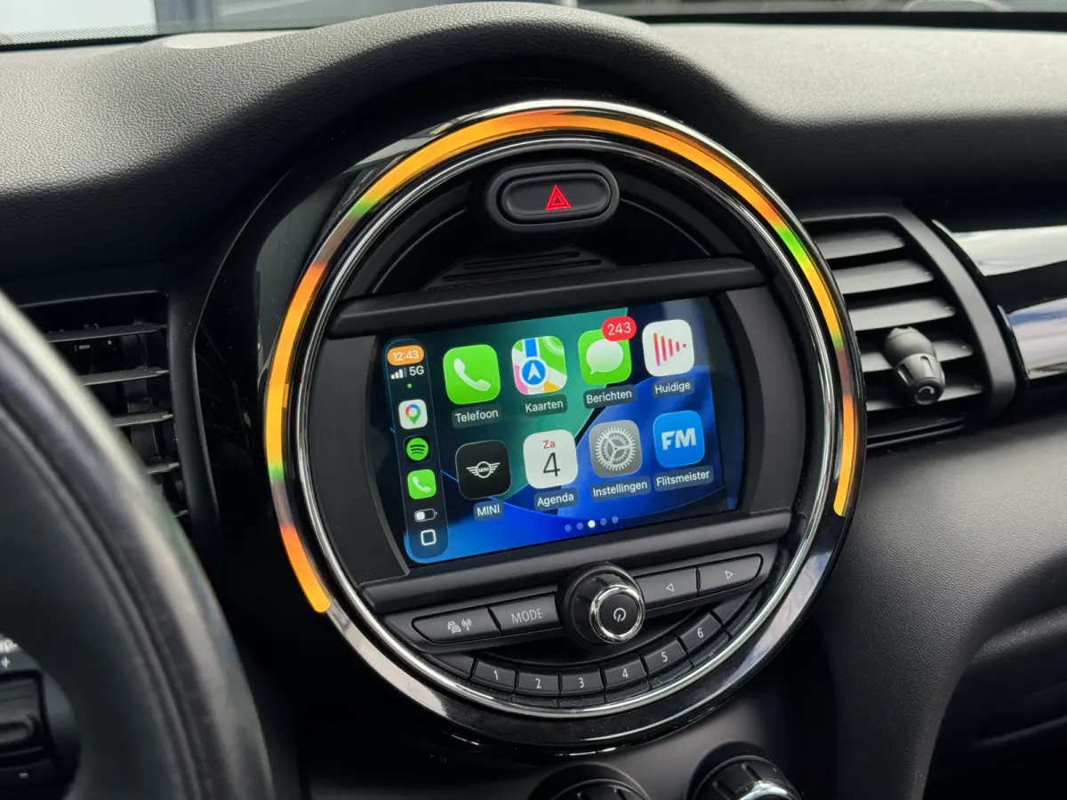 Mini 1.5 Business Edition PANO, CARPLAY, PDC, LED, 2019 FACELIFT