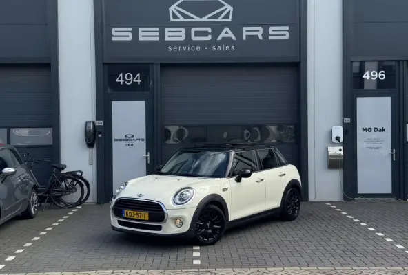 Mini 1.5 Business Edition PANO, CARPLAY, PDC, LED, 2019 FACELIFT