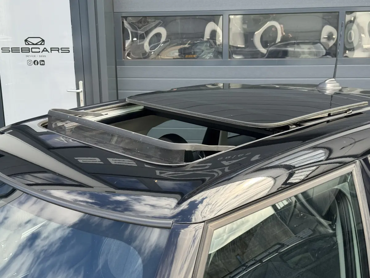 Mini 1.5 Business Edition PANO, CARPLAY, PDC, LED, 2019 FACELIFT