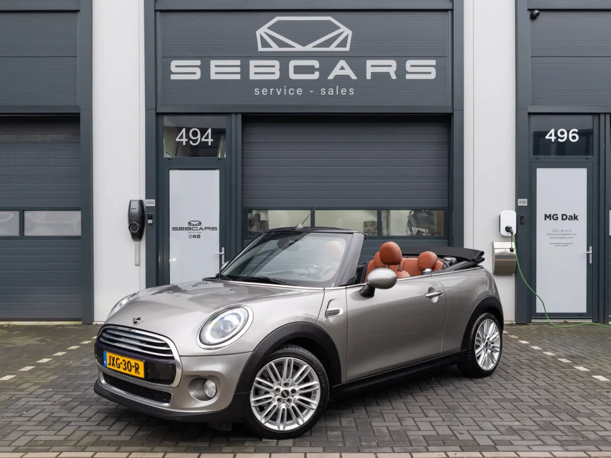 Mini 1.5 Chili AUTOMAAT, CHESTER LEDER, SPORTSTOELEN, CARPLAY, STOELVERWARMING, 2020 model