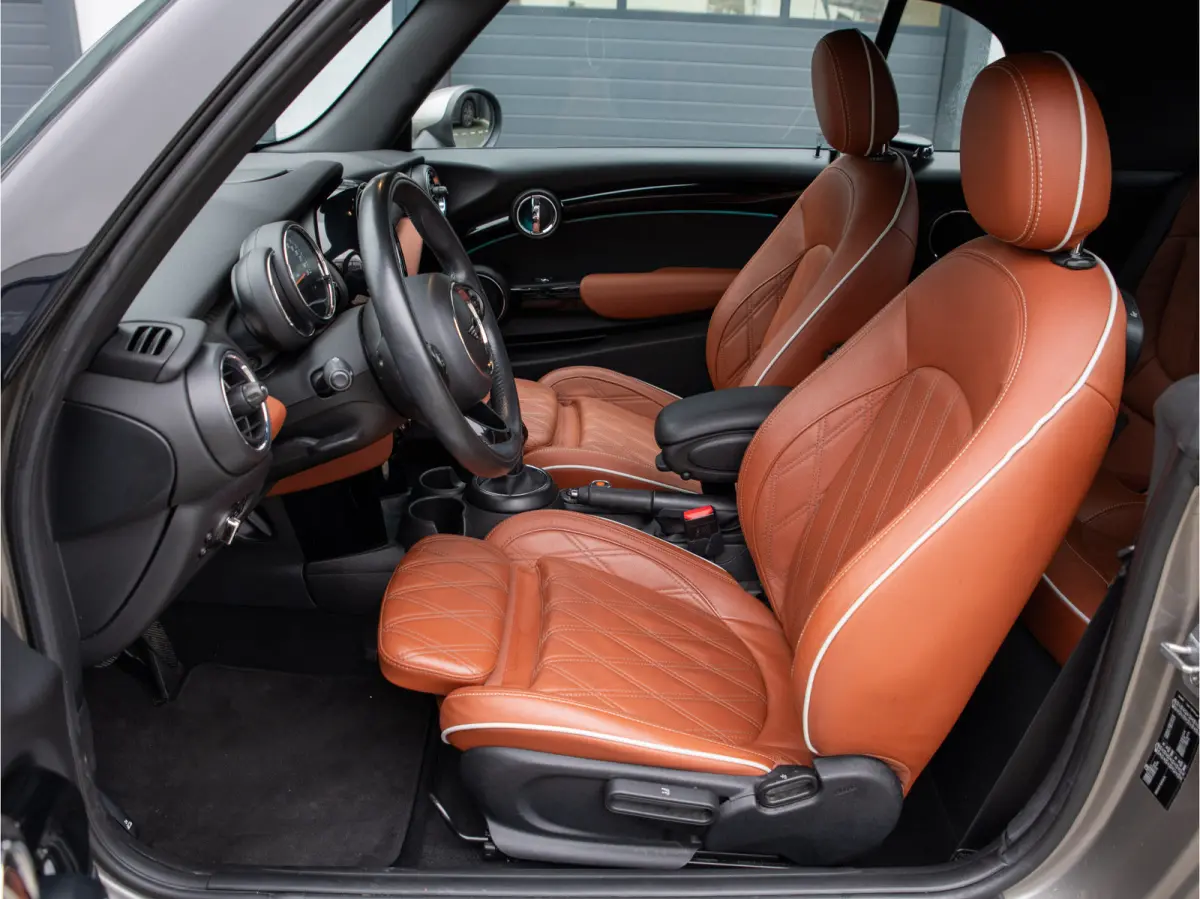 Mini 1.5 Chili AUTOMAAT, CHESTER LEDER, SPORTSTOELEN, CARPLAY, STOELVERWARMING, 2020 model