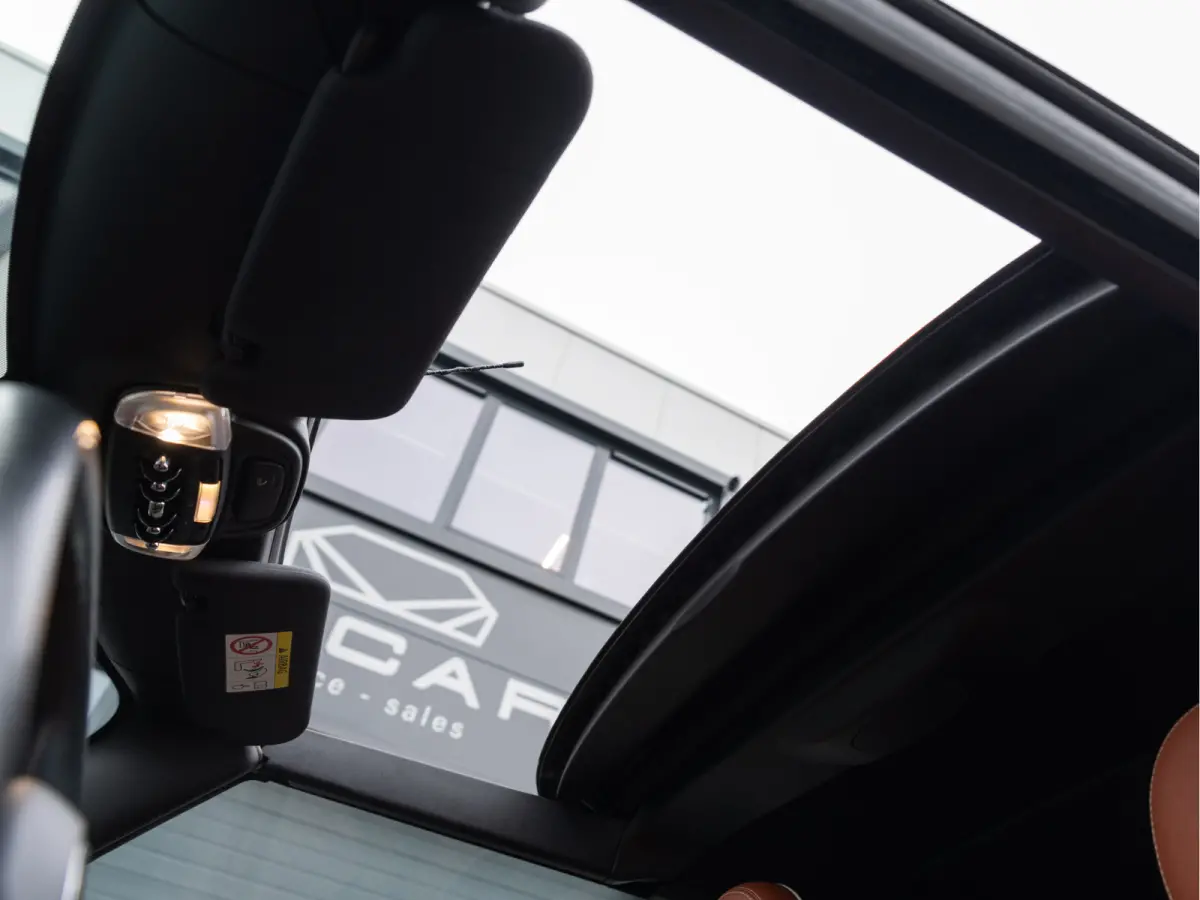 Mini 1.5 Chili AUTOMAAT, CHESTER LEDER, SPORTSTOELEN, CARPLAY, STOELVERWARMING, 2020 model