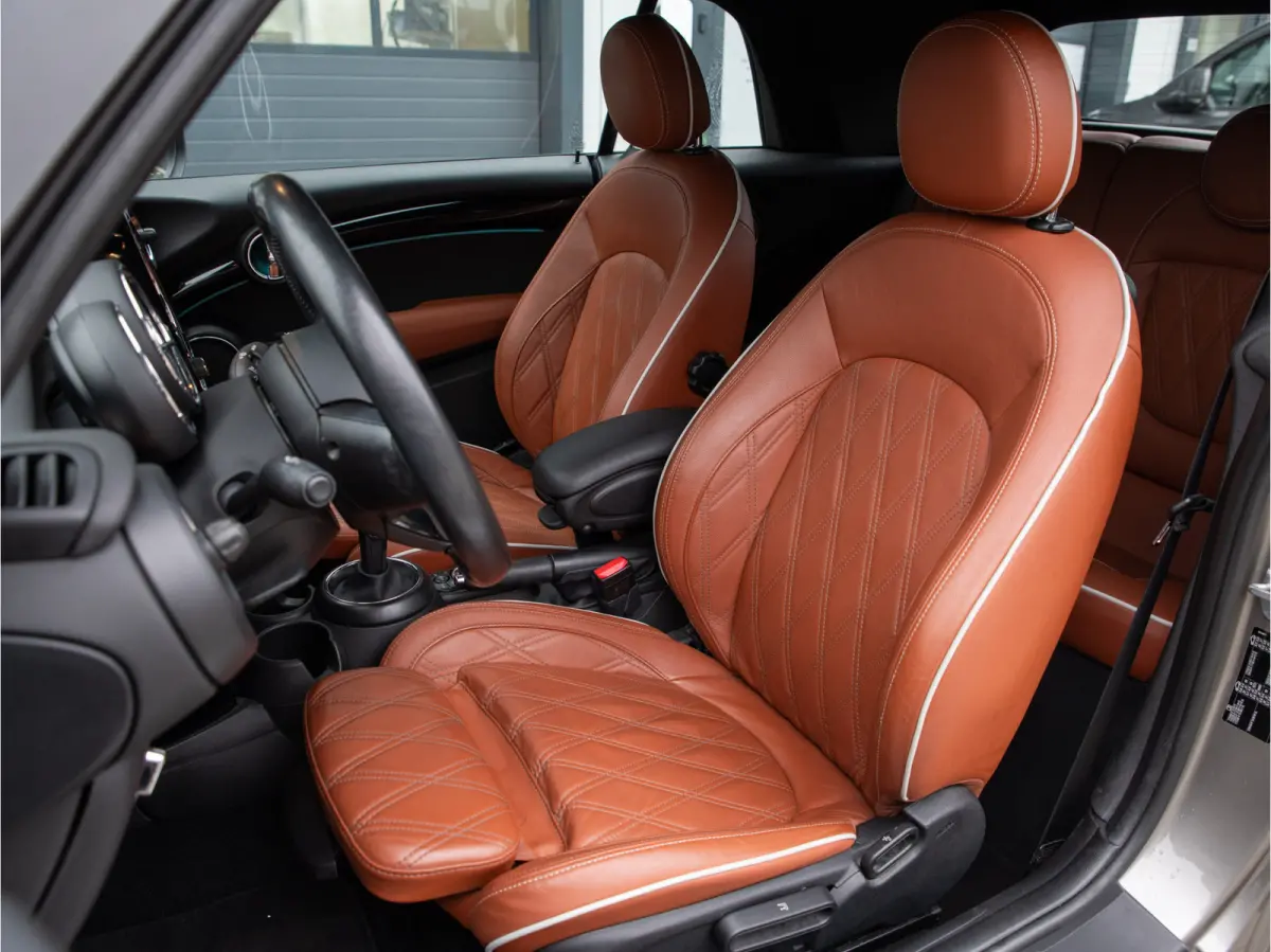 Mini 1.5 Chili AUTOMAAT, CHESTER LEDER, SPORTSTOELEN, CARPLAY, STOELVERWARMING, 2020 model