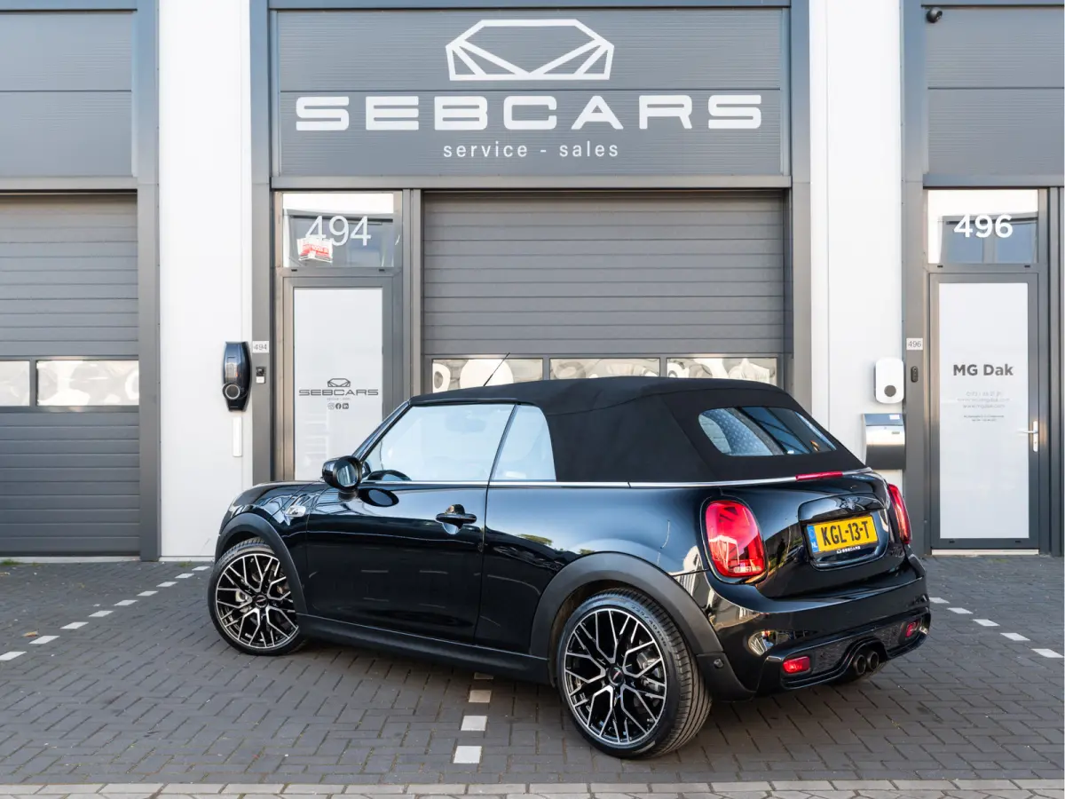 Mini 2.0 S JCW SPORTSTOELEN, 18INCH, ADAPT CRUISE, AUTOMAAT