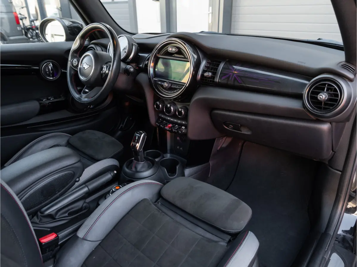 Mini 2.0 S JCW SPORTSTOELEN, 18INCH, ADAPT CRUISE, AUTOMAAT