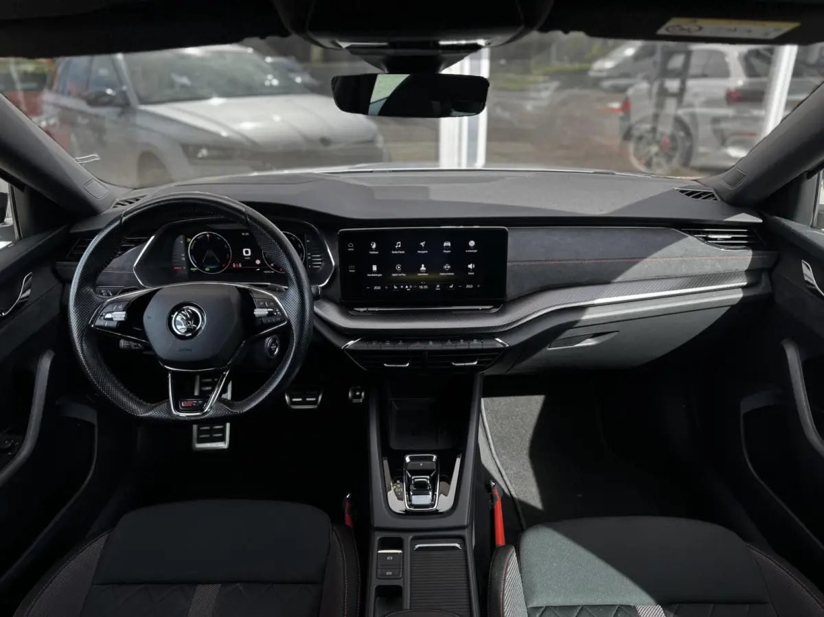 1.4TSI RS iV PHEV |Pano|245pk|HUD|Alcan|Matrix