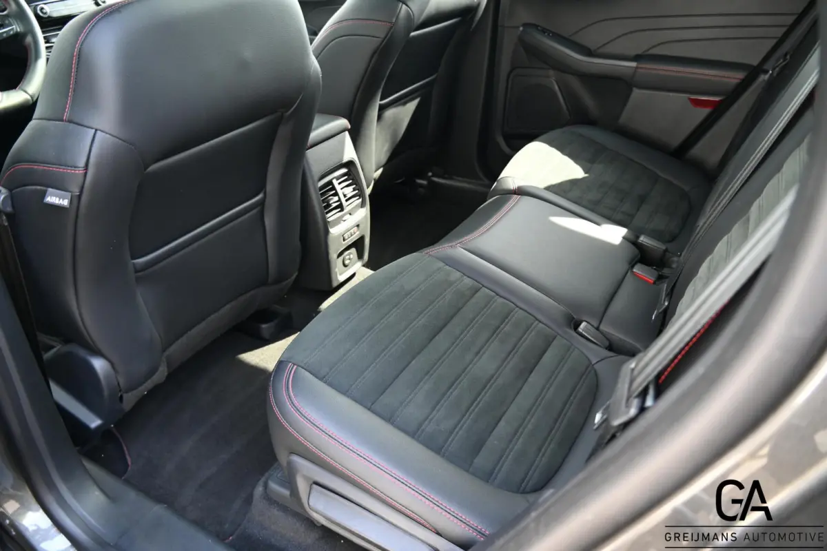 2.5 PHEV ST-Line|Panoramadak|B&O|Keyless|CarPlay