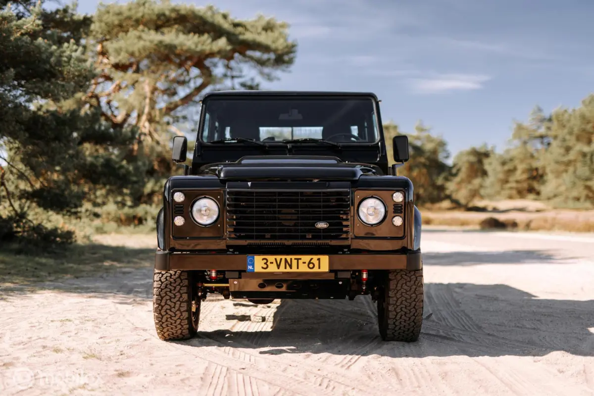 130 Crew Cab 2.4 TD Exclusief opgebouwd