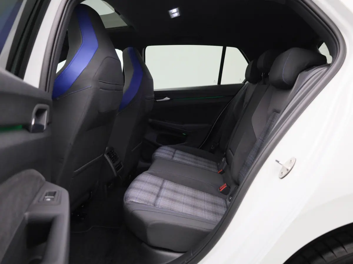 1.5 eHybrid GTE 272 PK| | SoH 100% | Panoramadak | Head-Updisplay | Achteruitrijcamera  | Navigatie | 18 Inch Velgen | Stoelverwarming | Stuurwielverwarming