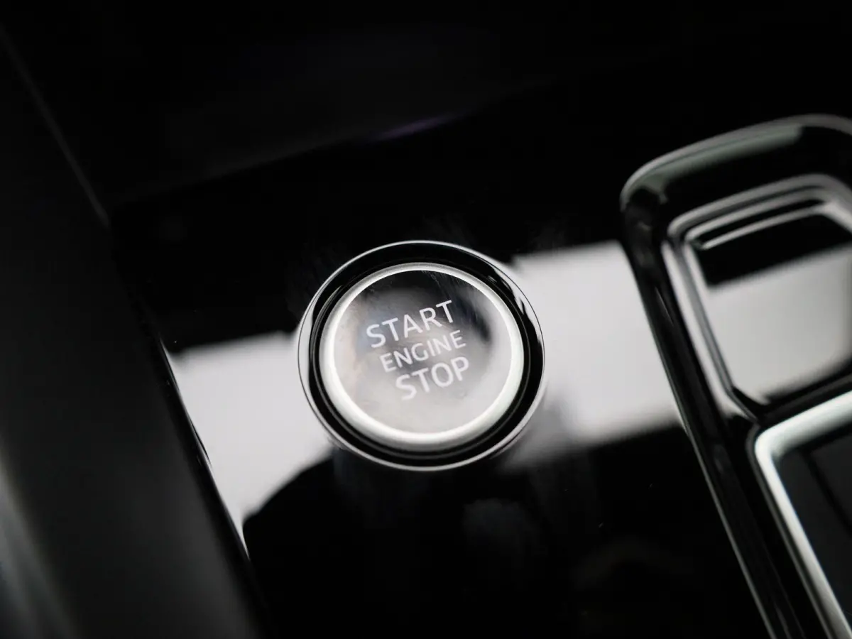 40 TFSI e Advanced edition l Adaptive cruise control l Achteruitrijcamera l SONOS Premium met 3D-geluid l Elektr. voorstoelen geh. best. l Climate control l Navigatie l Trekhaak l Stoelverwa
