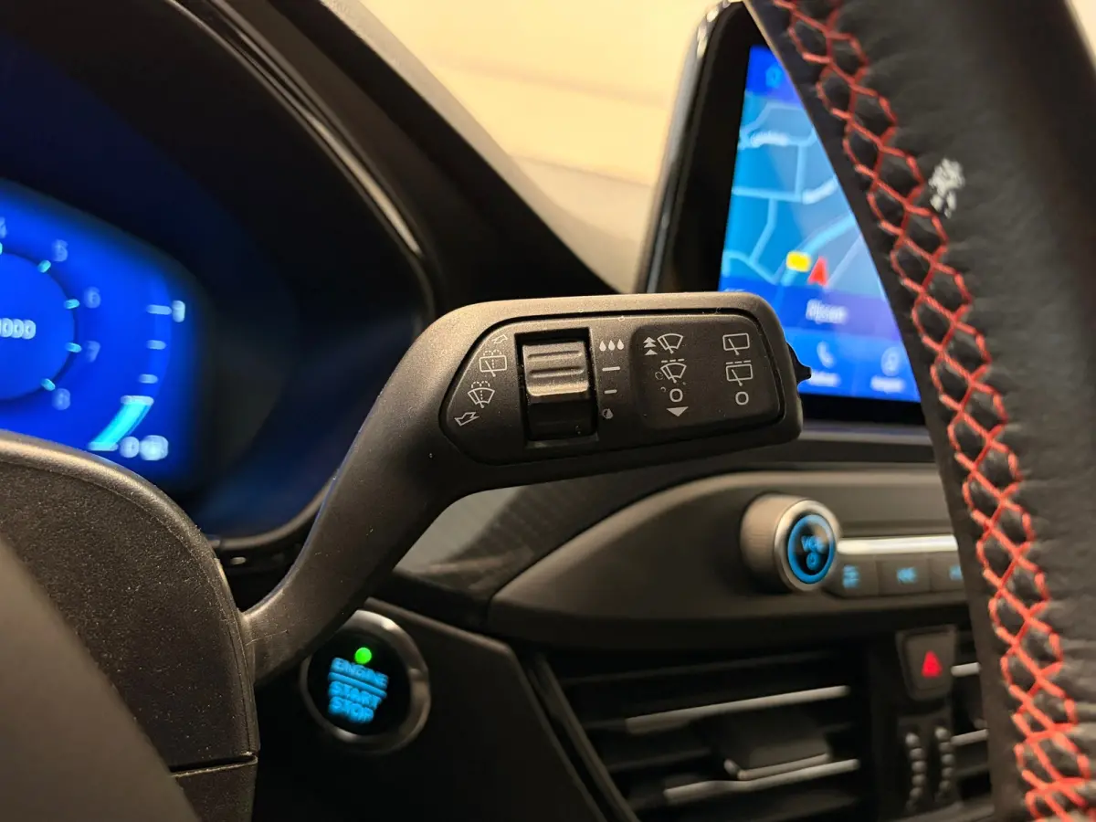 1.0 EcoBoost Hybrid ST Line X Business | LED | CAR PLAY |