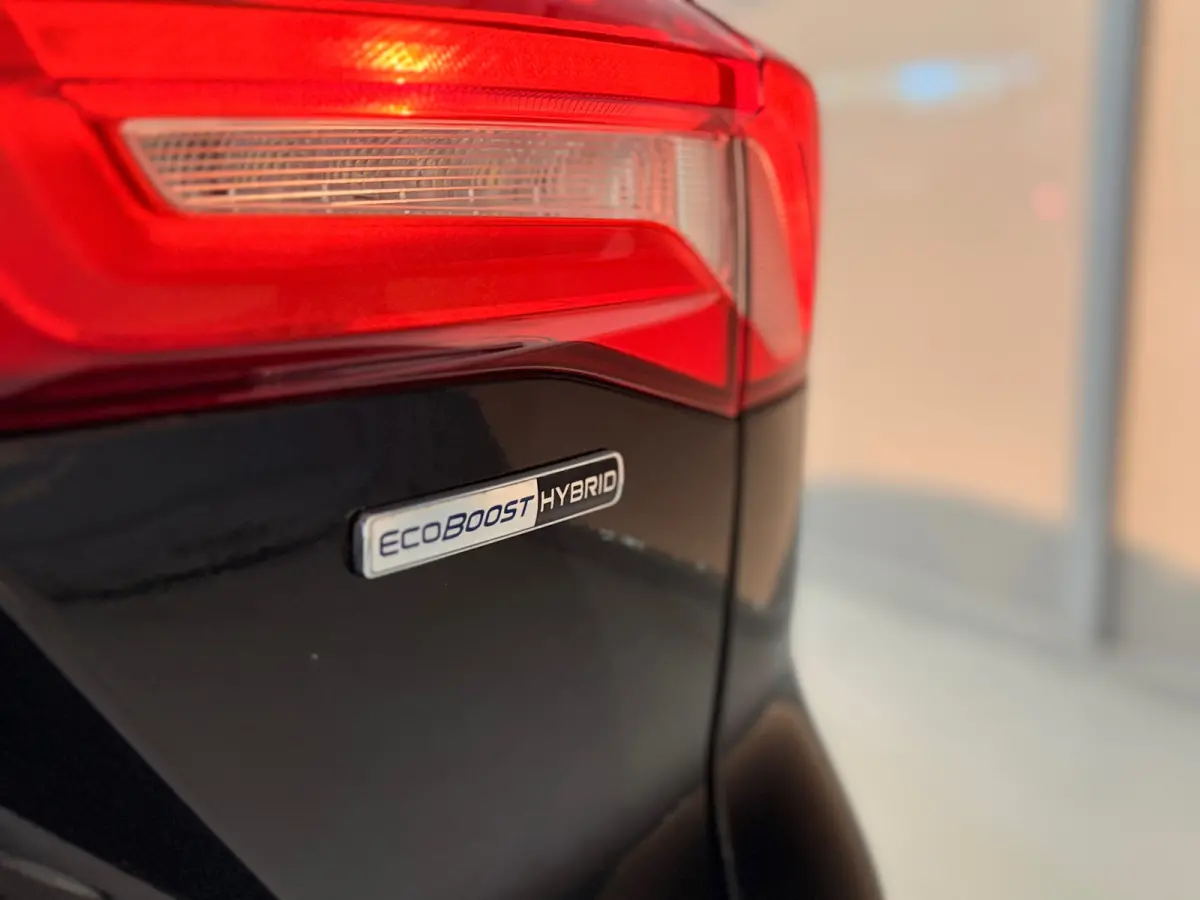 1.0 EcoBoost Hybrid ST Line X Business | LED | CAR PLAY |