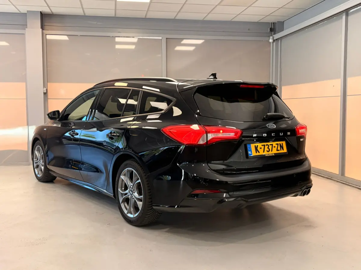1.0 EcoBoost Hybrid ST Line X Business | LED | CAR PLAY |