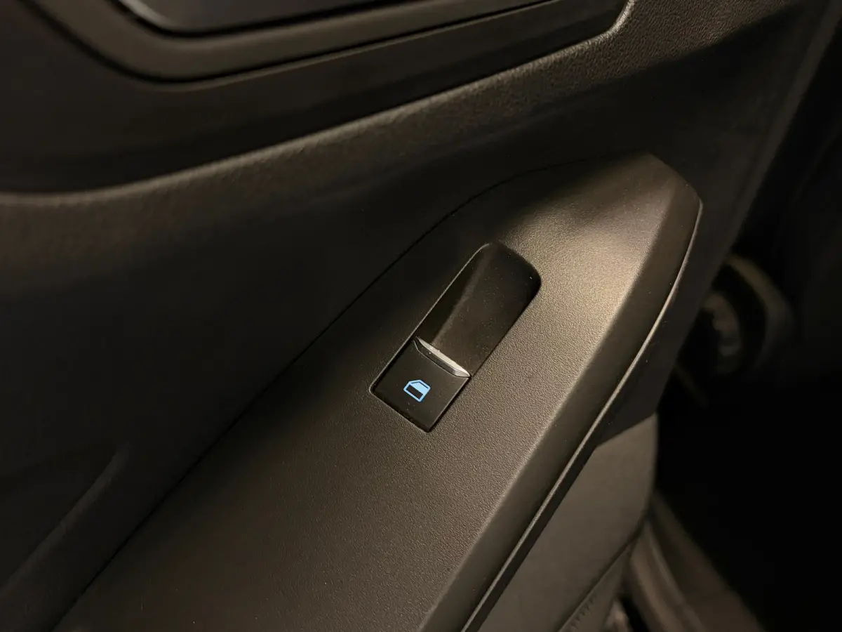 1.0 EcoBoost Hybrid ST Line X Business | LED | CAR PLAY |