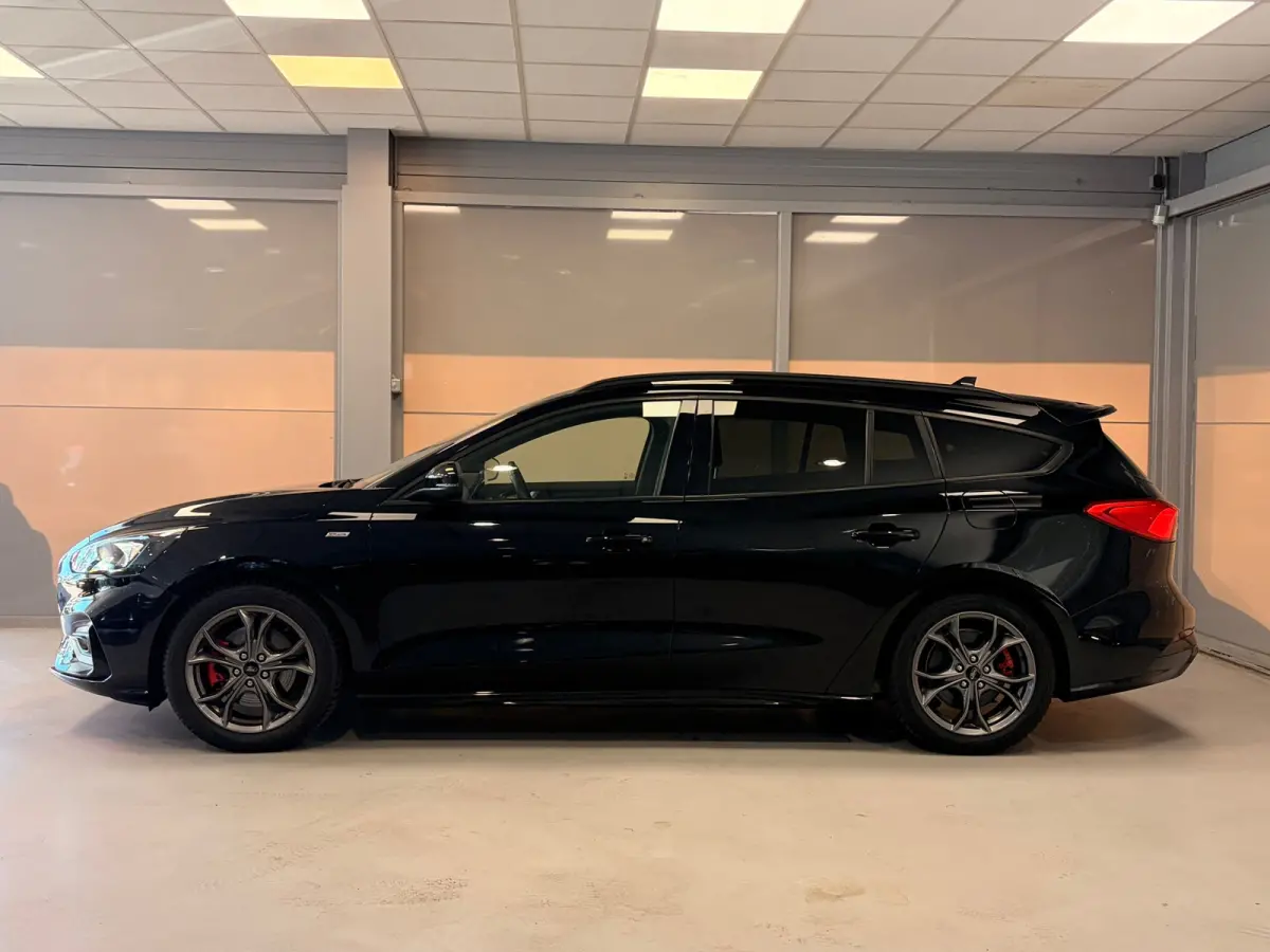 1.0 EcoBoost Hybrid ST Line X Business | LED | CAR PLAY |