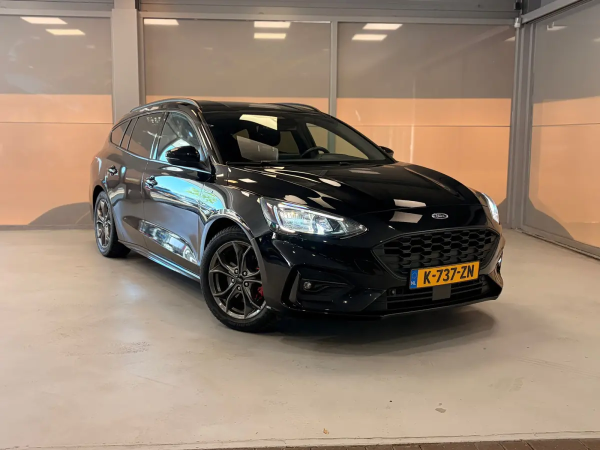 1.0 EcoBoost Hybrid ST Line X Business | LED | CAR PLAY |