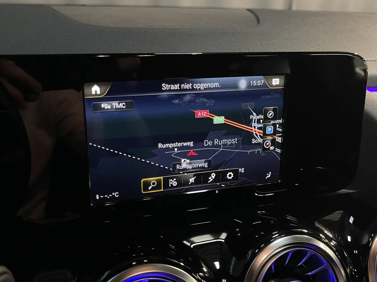 250 e Business Solution AMG Limited Night Pakket 18''/Sfeerverlichting/DAB/PDC v+a/Stoelverwarming/Climate/Apple Carplay & Android Auto
