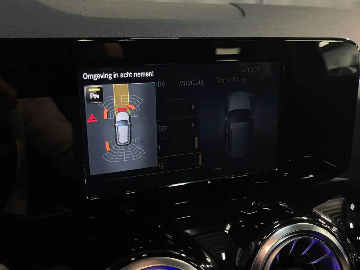 250 e Business Solution AMG Limited Night Pakket 18''/Sfeerverlichting/DAB/PDC v+a/Stoelverwarming/Climate/Apple Carplay & Android Auto