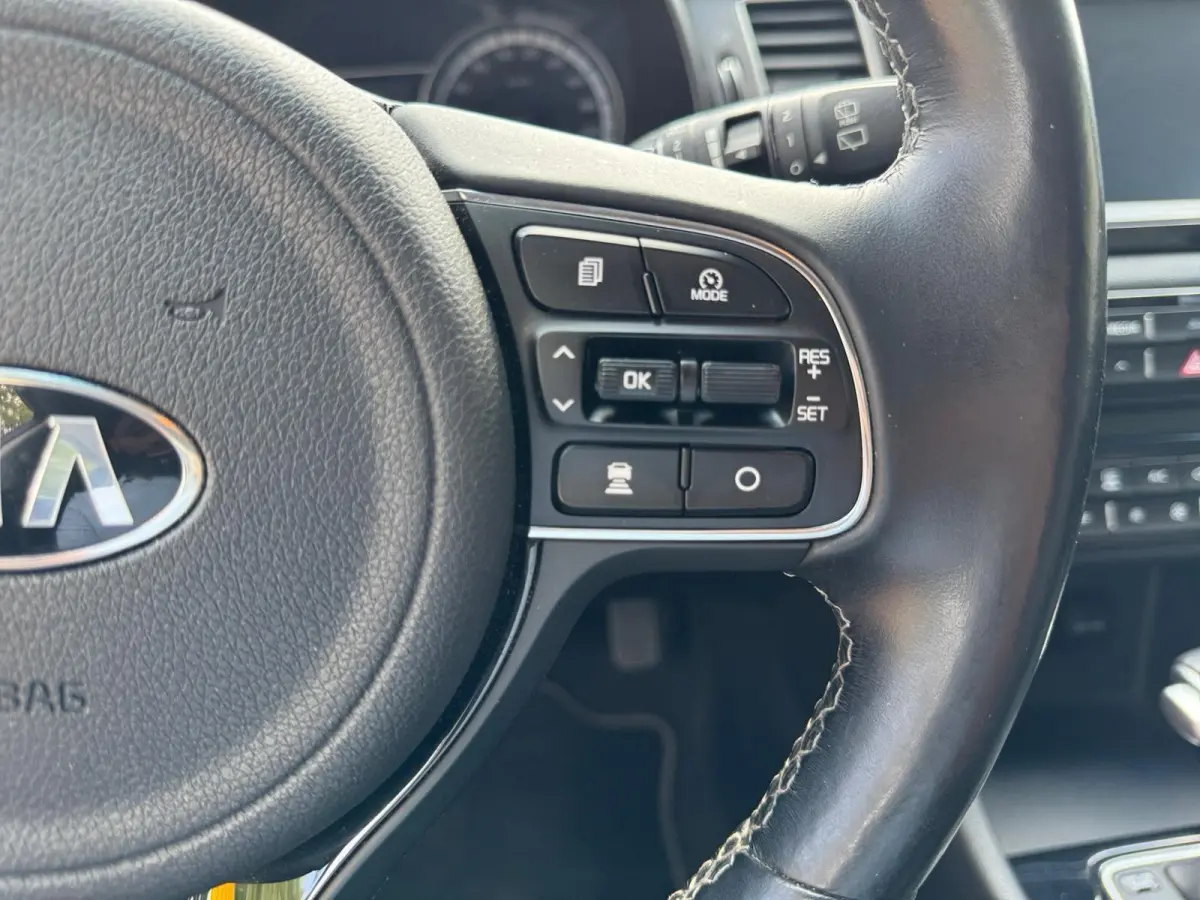 1.6 GDi Hybrid BusinessLine | Airco | Navi | Camera | Trekhaak | Leder | Stoelverwarming| Stuurverwarming |